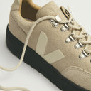 Veja Atlas Hairy Suede Almond Eagle Hombre