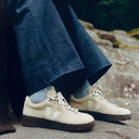 Veja Atlas Hairy Suede Almond Eagle Hombre