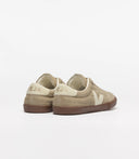 Veja panenka suede