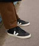 Veja campo leather